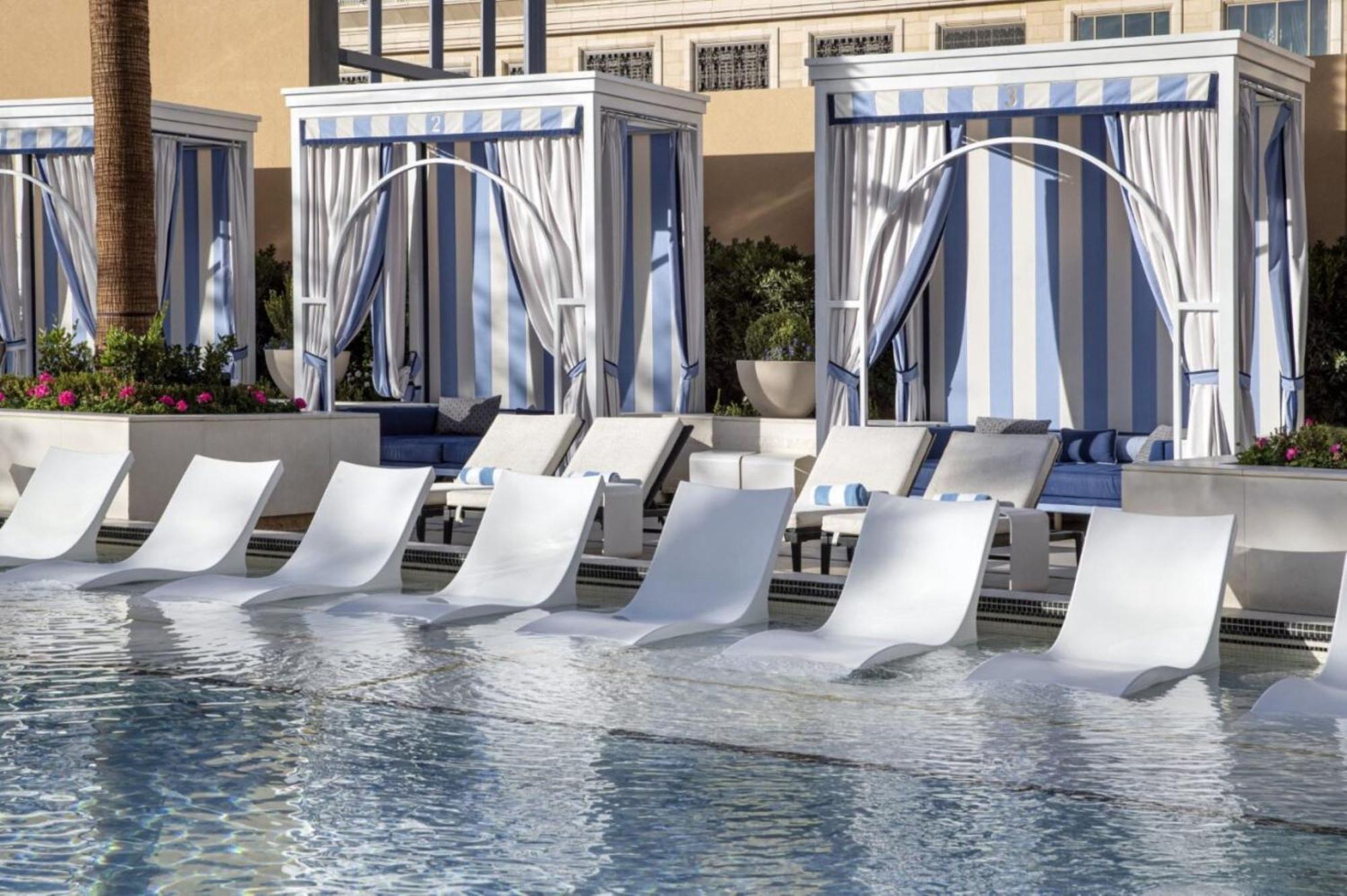 The Venetian Resort Las Vegas Esterno foto The pool at Atlantis Paradise Island